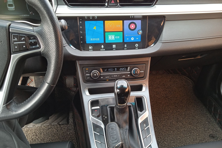 吉利汽车 帝豪 2018款 1.5L CVT向上互联版中控内饰12