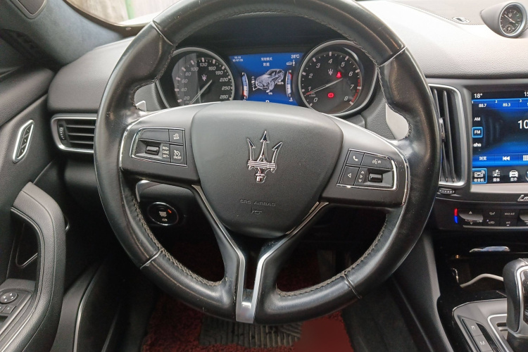 玛莎拉蒂 Levante 2018款 3.0T 经典版局部细节13