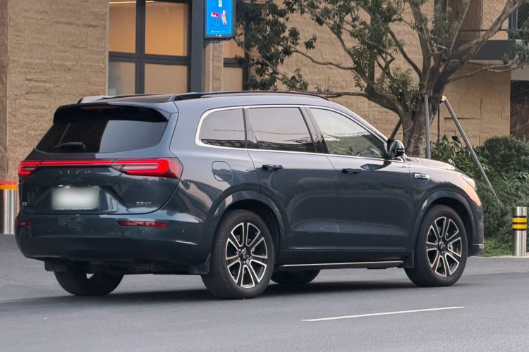 鸿蒙智行 问界M7 2024款 1.5T 智驾四驱Ultra版 6座车身外观6005