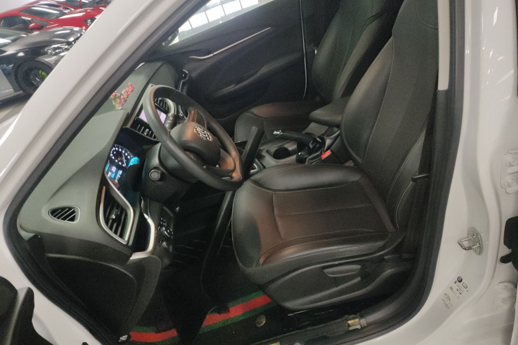 别克 英朗 2021款 1.3T 自动轻混动精英型中控内饰19