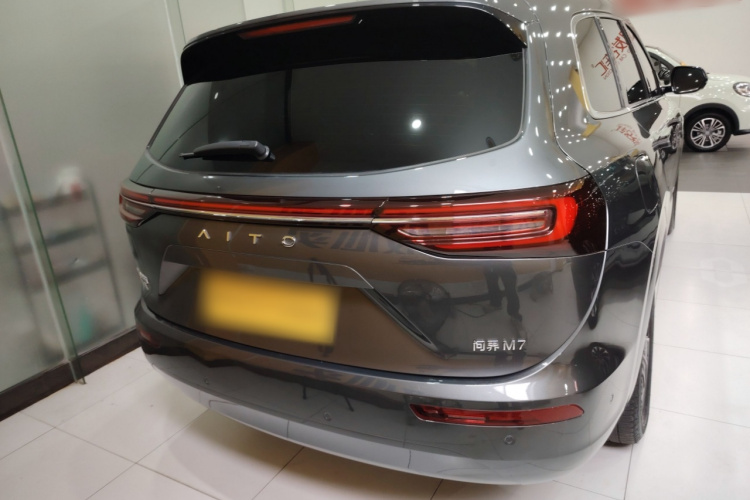 鸿蒙智行 问界M7 2024款 1.5T 后驱Plus版 5座车身外观6