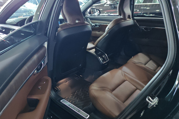 沃尔沃S90 2024款 B5 智雅豪华版中控内饰7003