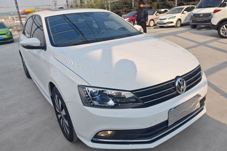 大众 速腾 2018款 1.6L 自动舒适型车身外观3