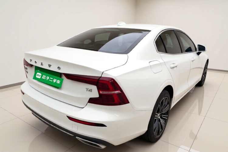 沃尔沃S60 2021款 T4 智远豪华版车身外观7