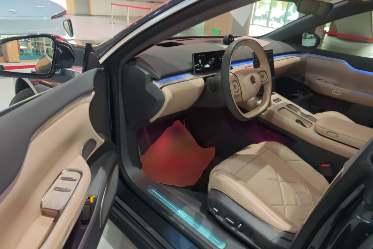 蔚来ET7 2022款 100kWh 首发版中控内饰20