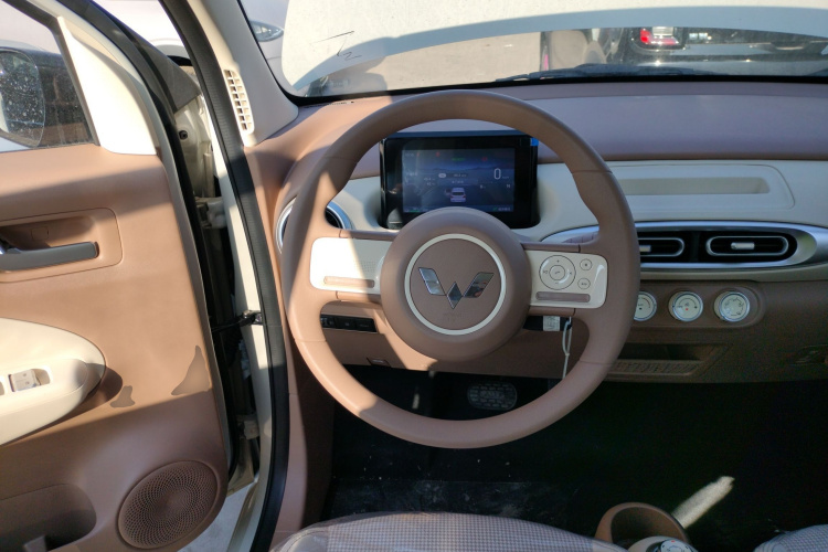 五菱汽车 宏光MINIEV 2025款 四门版 进阶款中控内饰13