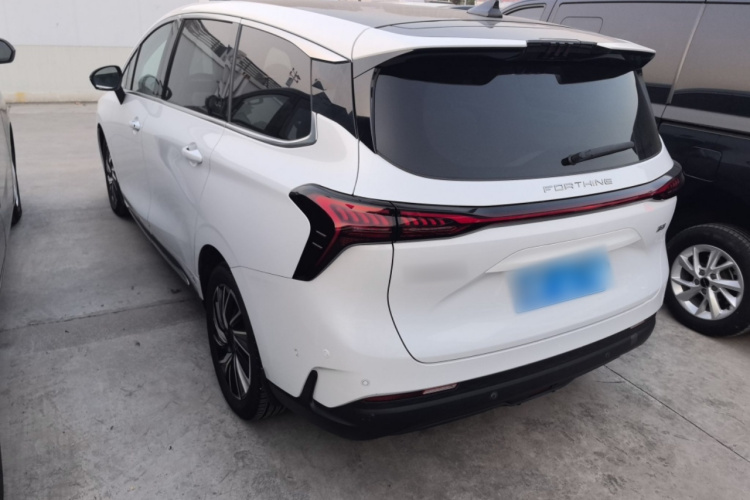 东风风行 风行游艇 2022款 1.5T DCT揽月版车身外观6005