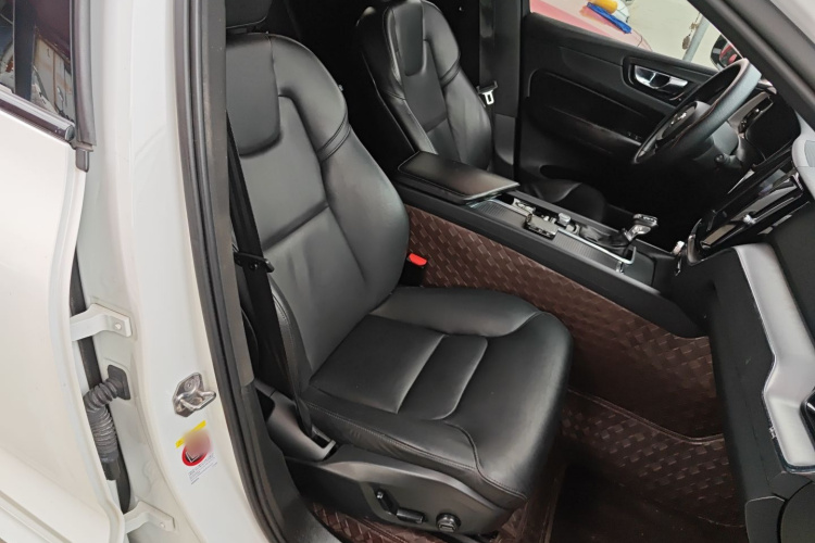沃尔沃XC60 2021款 T5 四驱智逸运动版局部细节41