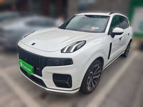 领克09 EM-P 2024款 2.0TD EM-P 四驱ULTRA 六座