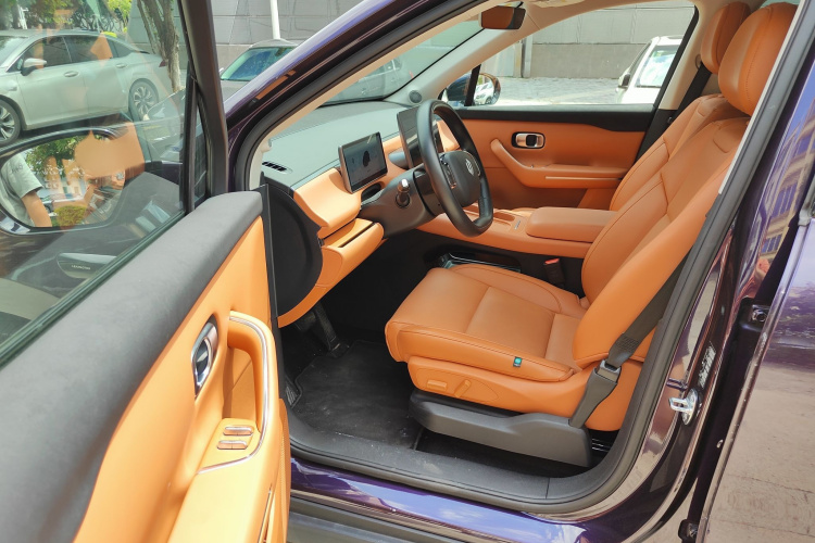 零跑汽车 零跑C16 2024款 增程 200激光雷达版中控内饰7006