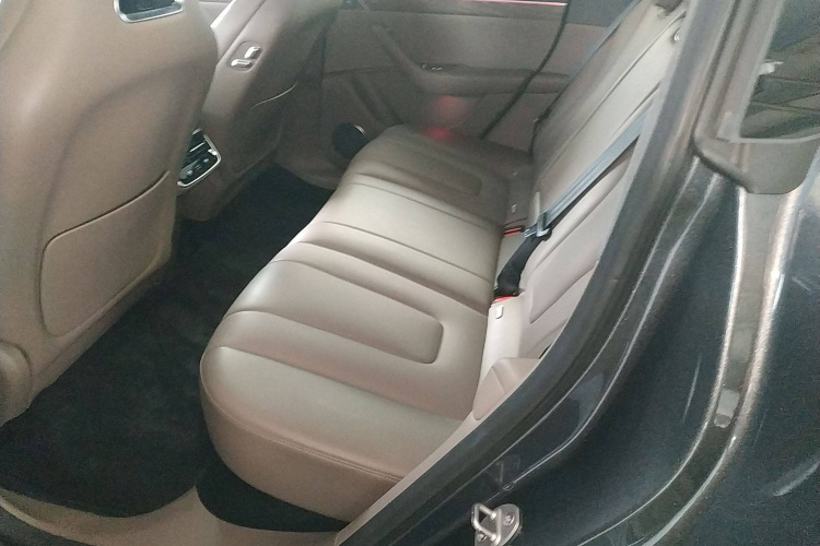 鸿蒙智行 智界R7 2025款 增程 251km Max中控内饰21