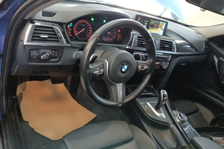 宝马3系 2019款 320Li M运动套装中控内饰7002