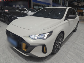 广汽传祺 影豹 2021款 270T DCT J15版