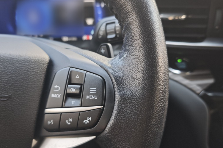 福特 探险者 2020款 EcoBoost 285 四驱钛金版 6座局部细节13