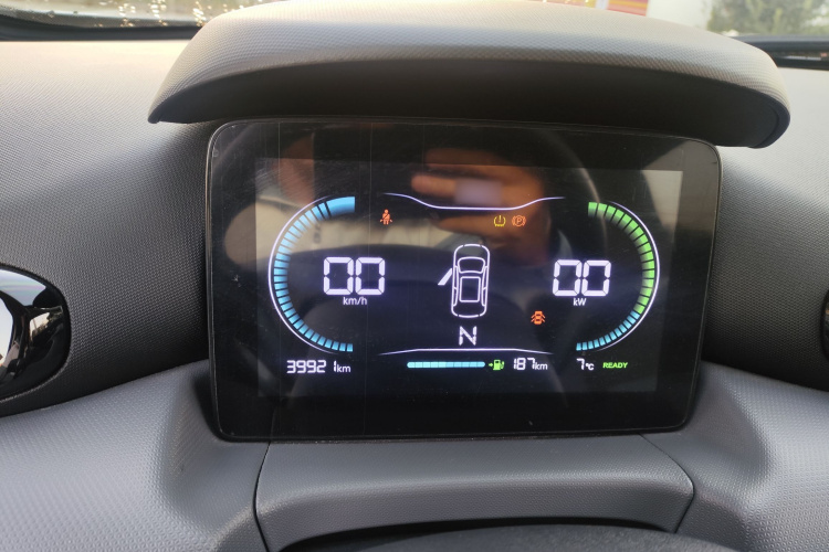 零跑汽车 零跑T03 2021款 400舒适版中控内饰7007