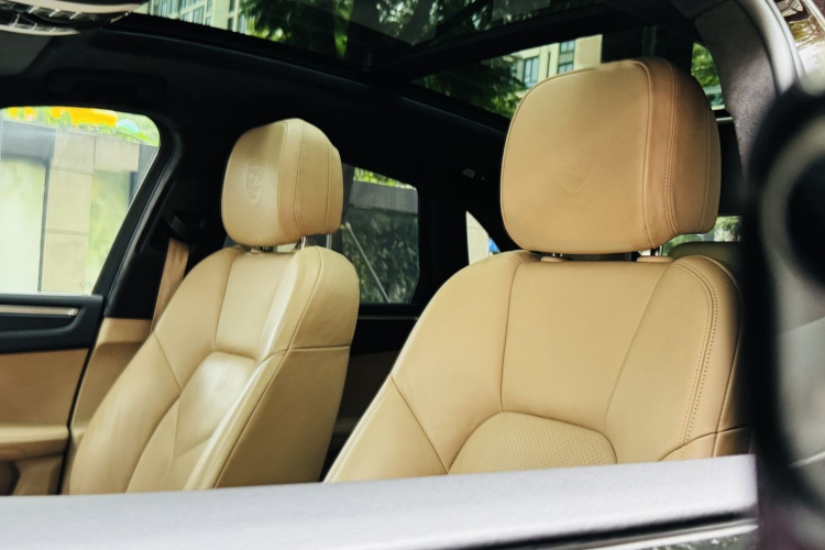 保时捷 2022款 Macan 2.0T中控内饰7009