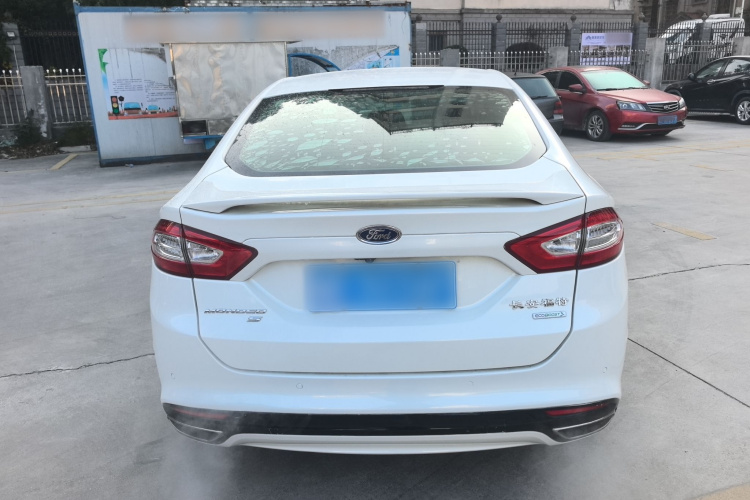 福特 蒙迪欧 2013款 2.0L GTDi240豪华运动型车身外观6