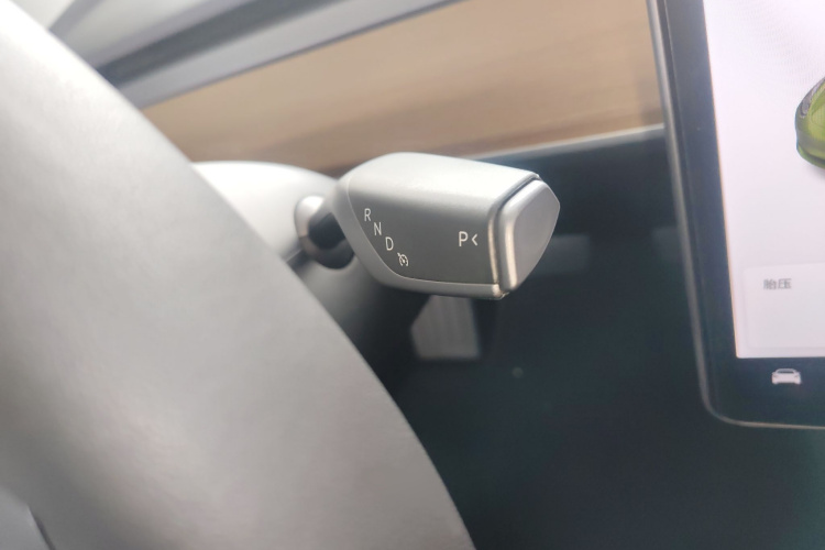 特斯拉 Model 3 2019款 标准续航后驱升级版局部细节18