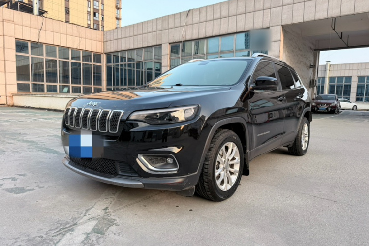 Jeep 自由光 2019款 2.0T 两驱智享版 国V车身外观1