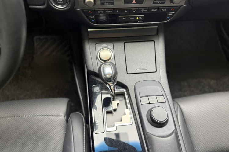 雷克萨斯ES 2014款 250 精英版中控内饰7003