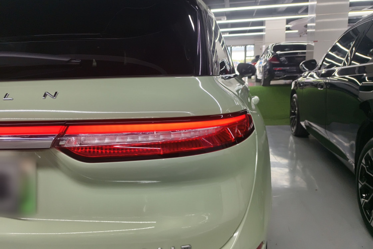 林肯 冒险家新能源 2021款 PHEV 四驱e享版车身外观6006