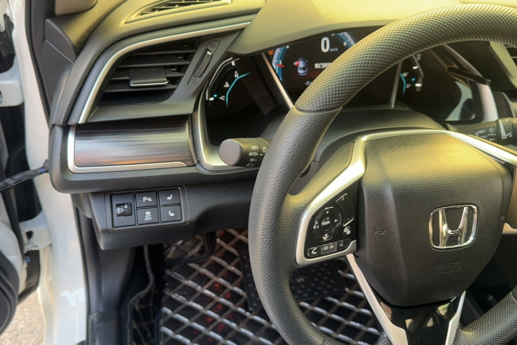 本田 思域 2019款 220TURBO CVT劲动版 国VI局部细节9001