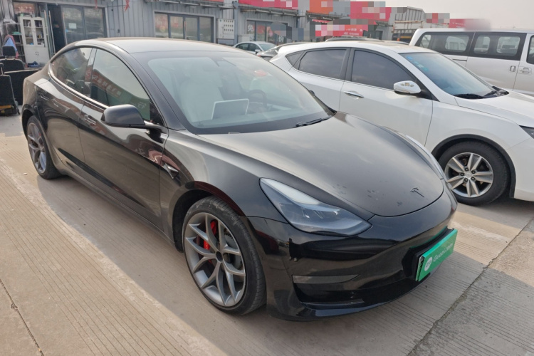 特斯拉 Model 3 2020款 Performance高性能全轮驱动版车身外观3