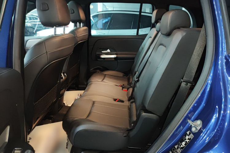 奔驰GLB 2020款 GLB 180 时尚型中控内饰7004