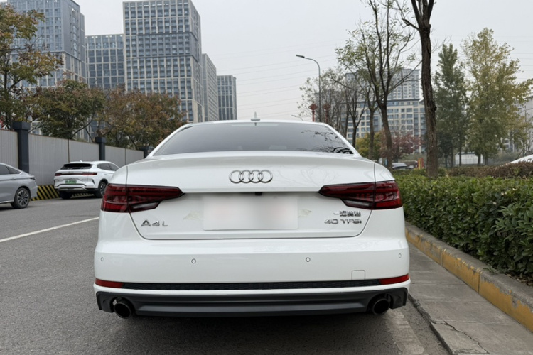 奥迪A4L 2018款 30周年年型 40 TFSI 时尚型车身外观6004