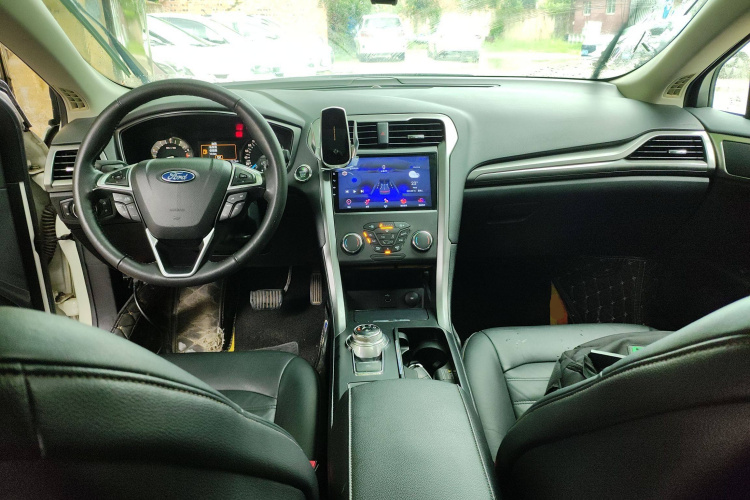 福特 蒙迪欧 2017款 EcoBoost 180 时尚型中控内饰7002