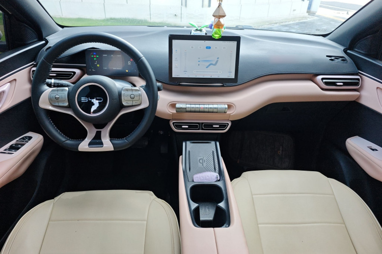 比亚迪 海鸥 2025款 305km 自由版中控内饰12