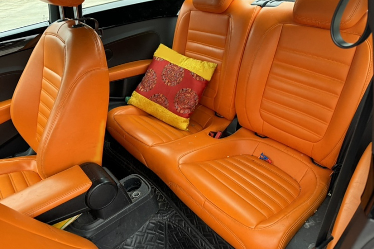 大众 甲壳虫 2015款 380TSI中控内饰7007