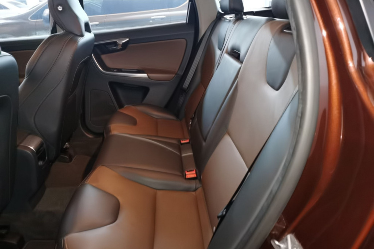沃尔沃XC60 2016款 T5  智远版中控内饰7004