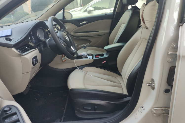 别克 威朗 2018款 三厢 15S 自动领先型中控内饰19