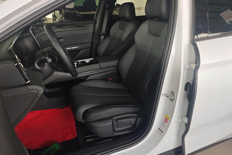 比亚迪 秦L 2025款 DM-i 智驾版 80KM领先型局部细节19