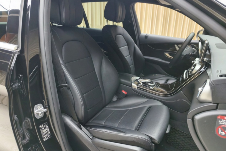 奔驰GLC 2017款 GLC 260 4MATIC 豪华型中控内饰7002