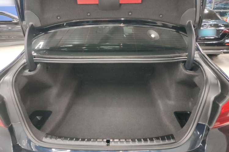 宝马5系 2020款 525Li M运动套装机舱底盘23