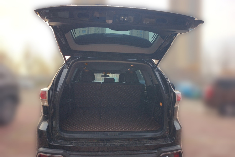 丰田 汉兰达 2015款 2.0T 四驱豪华版 7座中控内饰23