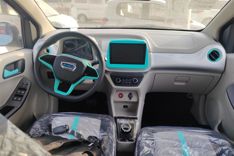 江铃集团新能源 易至EV2 2026款 PLUS+ 舒适型中控内饰12