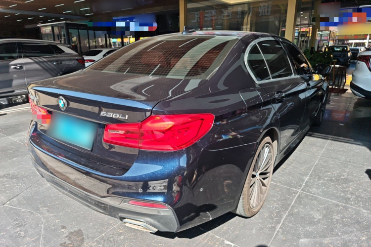 宝马5系 2020款 530Li 领先型 M运动套装车身外观6005