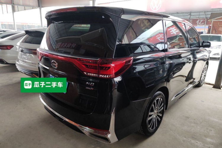 广汽传祺 传祺M8 2023款 领秀系列 390T 尊贵版车身外观7