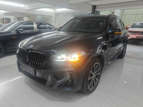 宝马X3 2022款 xDrive30i 领先型 M曜夜套装