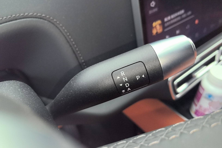 理想汽车 理想L8 2023款 Pro局部细节18