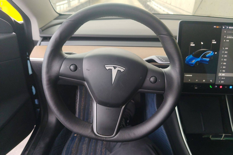 特斯拉 Model 3 2020款 改款 标准续航后驱升级版中控内饰13