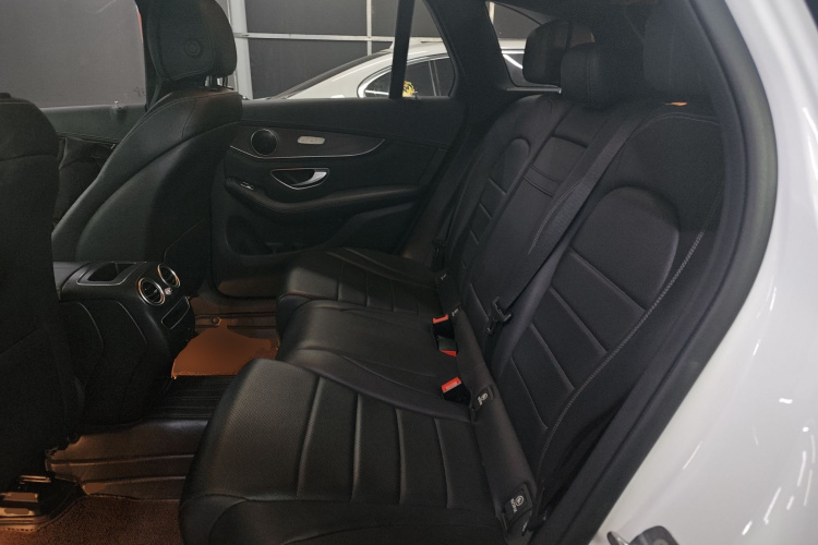 奔驰GLC 2020款 GLC 260 L 4MATIC 豪华型中控内饰21