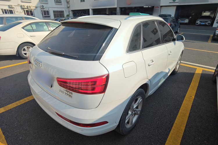 奥迪Q3 2018款 30周年年型 30 TFSI 时尚型车身外观7