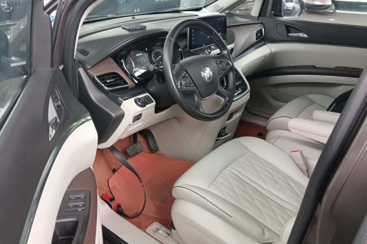 别克GL8 2023款 陆上公务舱 652T 豪华型中控内饰7003