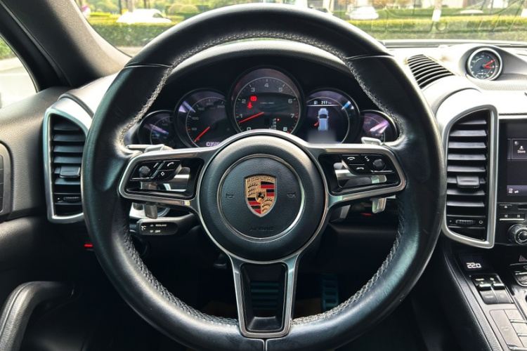 保时捷 2016款 Cayenne Platinum Edition 3.0T局部细节13