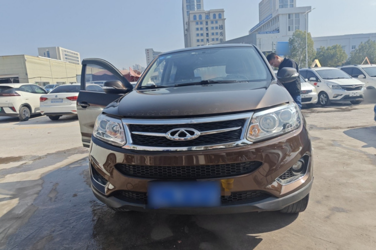 奇瑞 瑞虎5 2014款 2.0L 手动家享版车身外观2