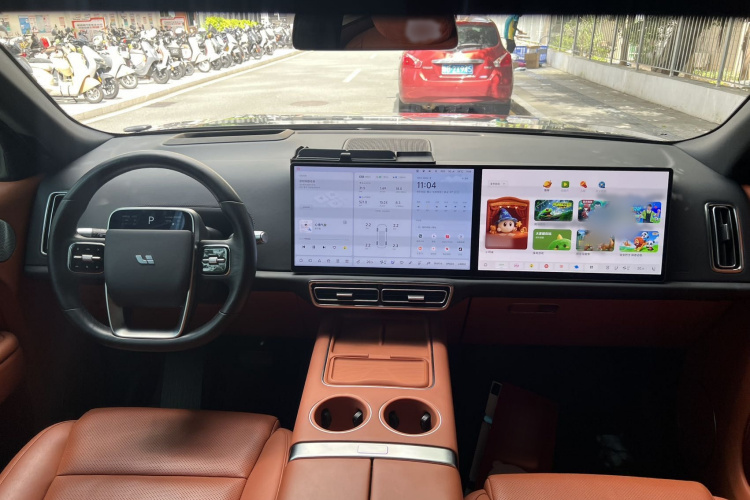 理想汽车 理想L9 2022款 Max中控内饰7005